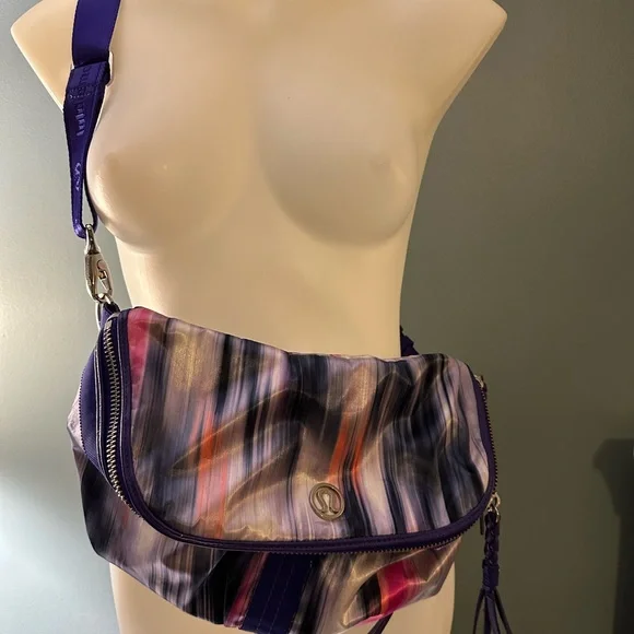 lululemon athletica Good Fortune Purple and Pink Women's Bag - Picture 2 of 12